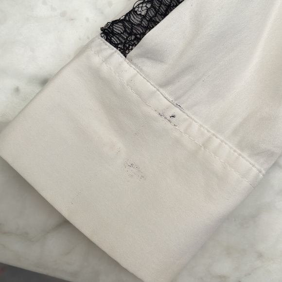 Woman’s Dkny white long sleeve shirt - Picture 9 of 10